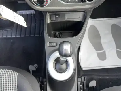 Photo 11 Renault Twingo  III E-Tech