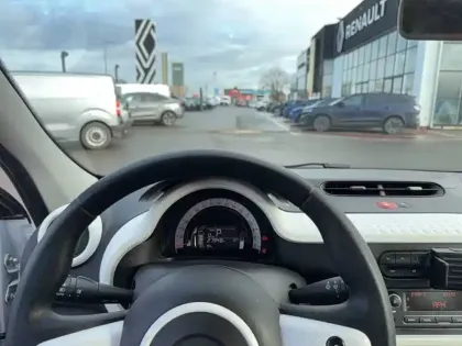 Photo 9 Renault Twingo  III E-Tech