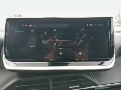 Photo 26 Peugeot 2008  PureTech 100 S&S BVM6