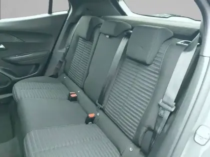 Photo 11 Peugeot 2008  PureTech 100 S&S BVM6