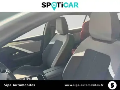 Photo 11 Opel Astra  1.2 Turbo Hybride 145 ch e-DCT6