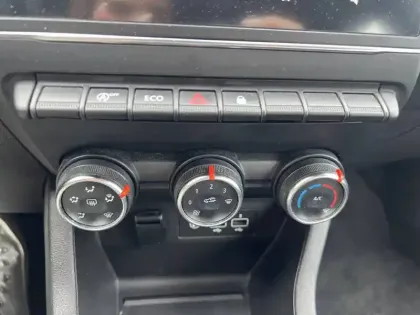 Photo 23 Renault Clio  Blue dCi 85