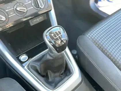 Photo 21 Volkswagen T-cross  1.0 TSI 95 Start/Stop BVM5