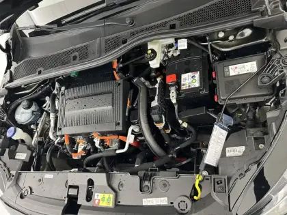 Photo 21 Peugeot 208  Electrique 50 kWh 136ch