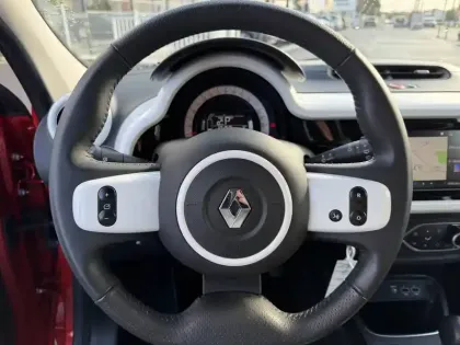 Photo 10 Renault Twingo  III E-Tech