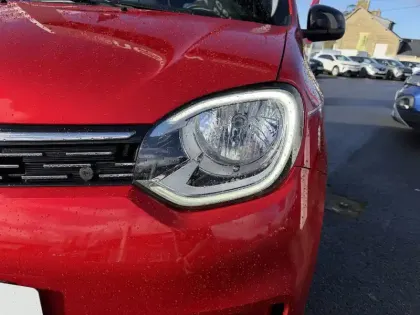 Photo 16 Renault Twingo  III E-Tech