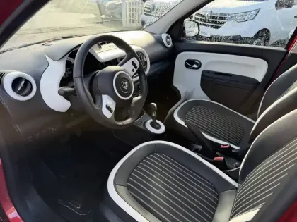 Photo 5 Renault Twingo  III E-Tech