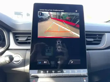 Photo 20 Renault Captur  E-Tech full hybrid 145 ch