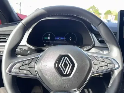 Photo 52 Renault Captur  E-Tech full hybrid 145 ch