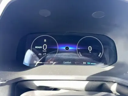 Photo 53 Renault Captur  E-Tech full hybrid 145 ch