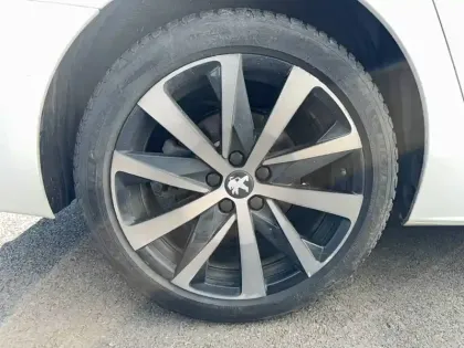 Photo 17 Peugeot 508  SW BlueHDi 160 ch S&S EAT8