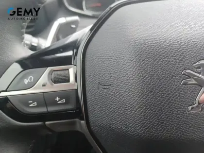 Photo 15 Peugeot 208  PureTech 100 S&S EAT8