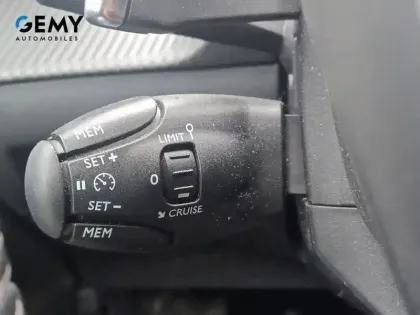 Photo 17 Peugeot 208  PureTech 100 S&S EAT8