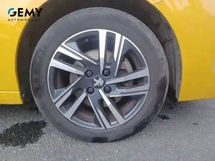 Photo 12 Peugeot 208  PureTech 100 S&S EAT8