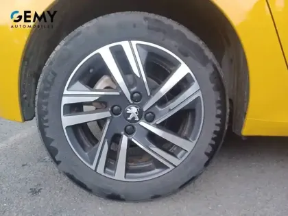 Photo 13 Peugeot 208  PureTech 100 S&S EAT8