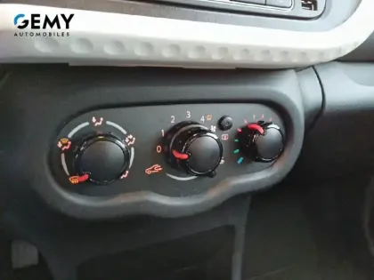 Photo 14 Renault Twingo  III SCe 65