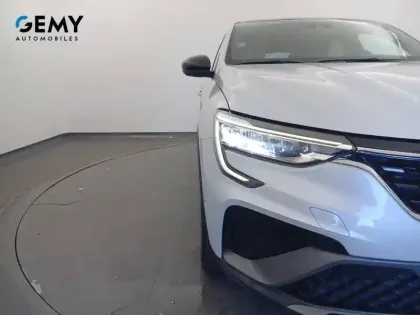 Photo 34 Renault Arkana  E-Tech hybride 145