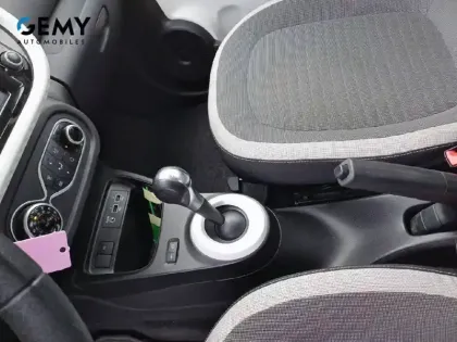 Photo 11 Renault Twingo  III E-Tech