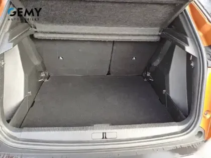 Photo 5 Peugeot 2008  PureTech 130 S&S EAT8