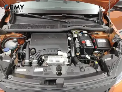 Photo 28 Peugeot 2008 Gén. II Ph1 NG GT Pack 5