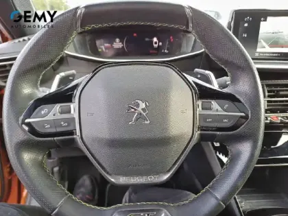 Photo 14 Peugeot 2008  PureTech 130 S&S EAT8