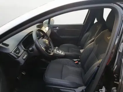 Photo 23 Renault Captur  E-Tech full hybrid 145 ch
