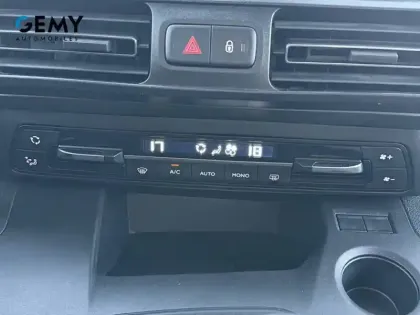 Photo 17 Citroën Berlingo  Taille M BlueHDi 100 BVM