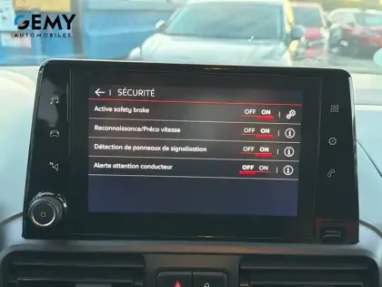 Photo 15 Citroën Berlingo  Taille M BlueHDi 100 BVM