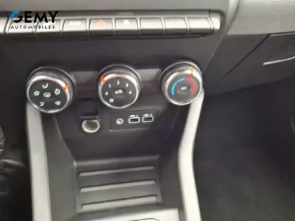 Photo 28 Renault Clio  Blue dCi 100 ch GSR2