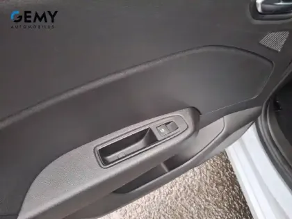 Photo 17 Renault Clio  Blue dCi 100 ch GSR2