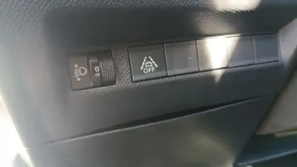 Photo 32 Peugeot 208  PureTech 100 S&S BVM6