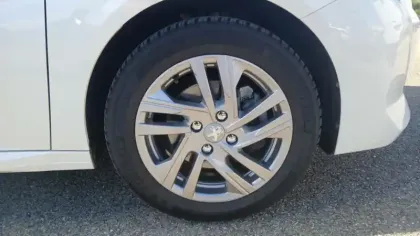 Photo 14 Peugeot 208  PureTech 100 S&S BVM6