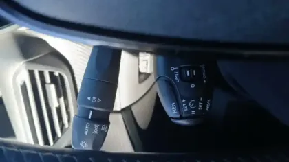 Photo 28 Peugeot 208  PureTech 100 S&S BVM6