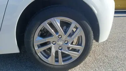 Photo 12 Peugeot 208  PureTech 100 S&S BVM6