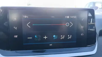 Photo 22 Peugeot 208  PureTech 100 S&S BVM6