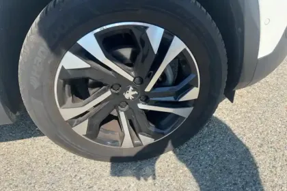 Photo 41 Peugeot 2008  PureTech 130 S&S EAT8