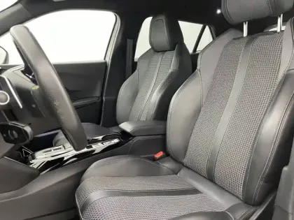 Photo 64 Peugeot 2008 Gén. II Ph1 NG GT 5