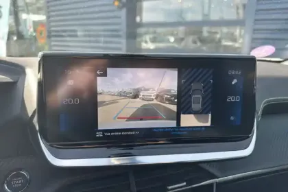 Photo 27 Peugeot 2008  PureTech 130 S&S EAT8