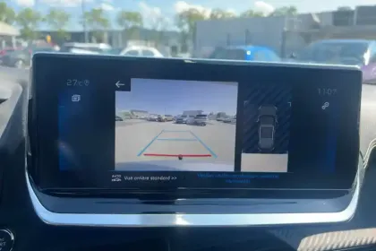 Photo 49 Peugeot 2008  PureTech 130 S&S EAT8