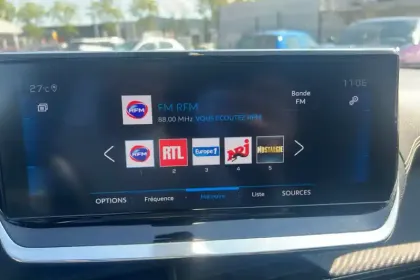 Photo 43 Peugeot 2008  PureTech 130 S&S EAT8