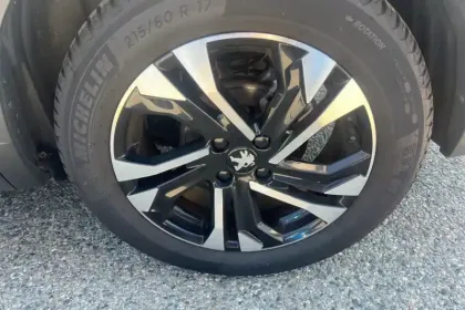 Photo 39 Peugeot 2008  PureTech 130 S&S EAT8