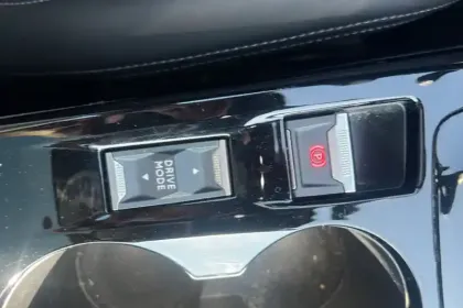 Photo 47 Peugeot 2008  PureTech 130 S&S EAT8