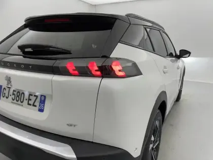 Photo 113 Peugeot 2008  PureTech 130 S&S EAT8