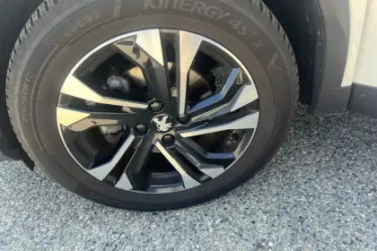 Photo 40 Peugeot 2008  PureTech 130 S&S EAT8