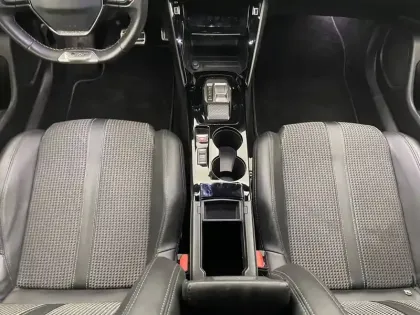 Photo 75 Peugeot 2008 Gén. II Ph1 NG GT 5