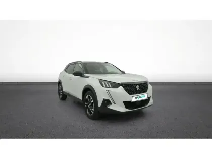 Photo 126 Peugeot 2008  PureTech 130 S&S EAT8