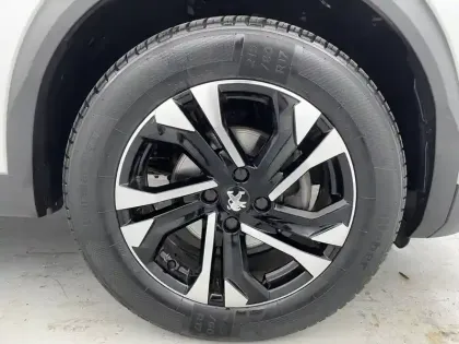 Photo 132 Peugeot 2008  PureTech 130 S&S EAT8