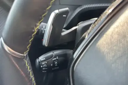 Photo 16 Peugeot 2008  PureTech 130 S&S EAT8