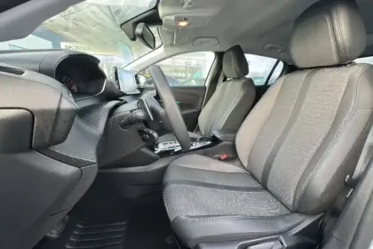 Photo 8 Peugeot 208  PureTech 100 S&S EAT8