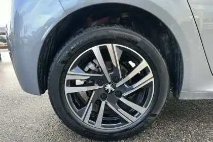 Photo 28 Peugeot 208  PureTech 100 S&S EAT8